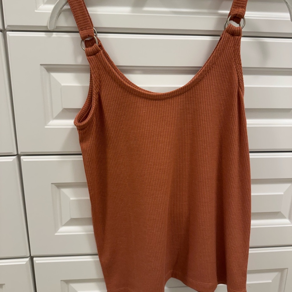 Evereve Rust Ribbed Tank Top